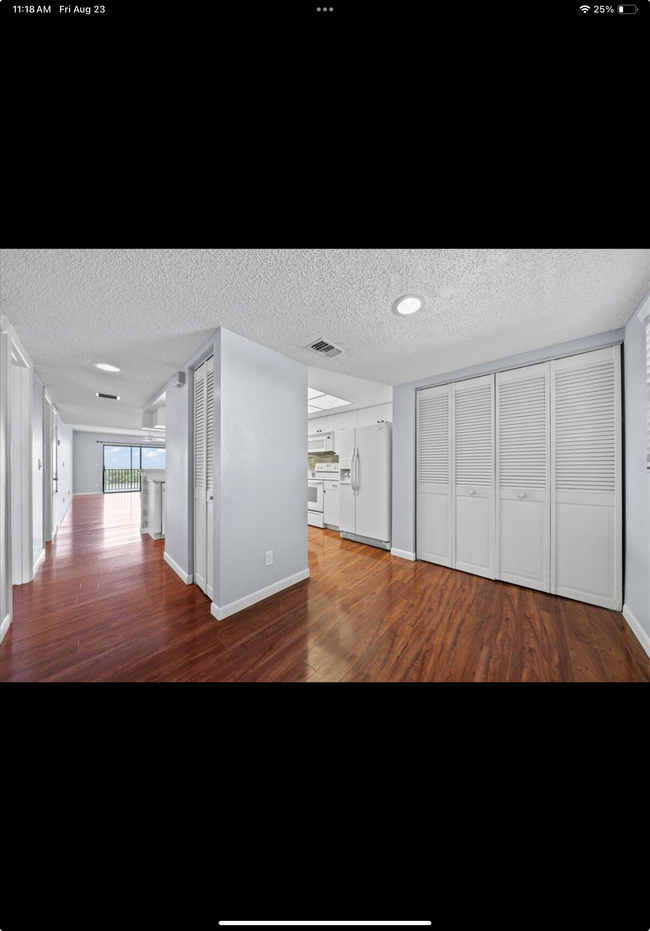 3165 N Atlantic Ave, Unit Fountain Cove in Cocoa Beach, FL - Foto de edificio - Building Photo