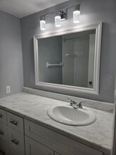 2200 Bahia Vista St, Unit B3 in Sarasota, FL - Building Photo - Building Photo