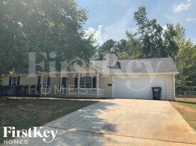 100 Myrtle Grove Ln in Covington, GA - Building Photo