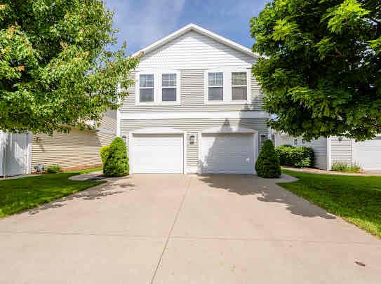 428 Island Pointe Dr in St. Joseph, MI - Building Photo - Building Photo