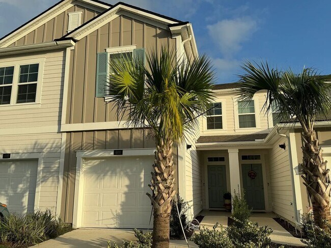 600 Coastline Wy in St. Augustine, FL - Foto de edificio - Building Photo