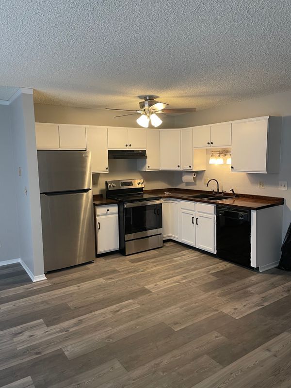 property at 2320 Villa Rosa Dr