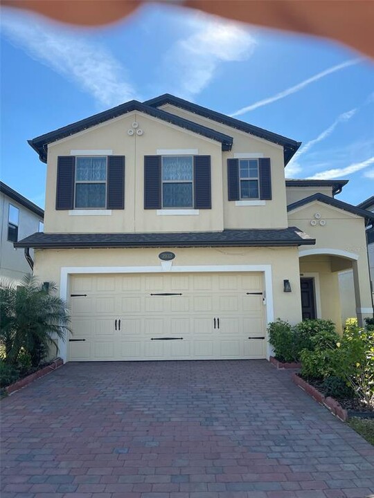 3932 Ceremony Cove in Sanford, FL - Building Photo