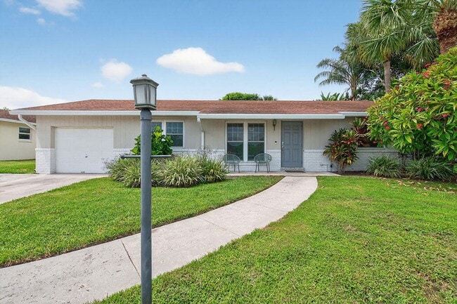 9627 Althea Way in Palm Beach Gardens, FL - Building Photo - Building Photo