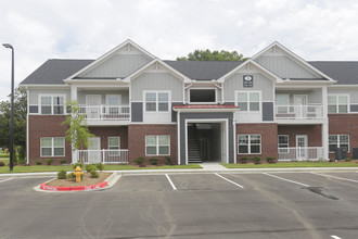 Westridge in Greenville, SC - Building Photo - Building Photo