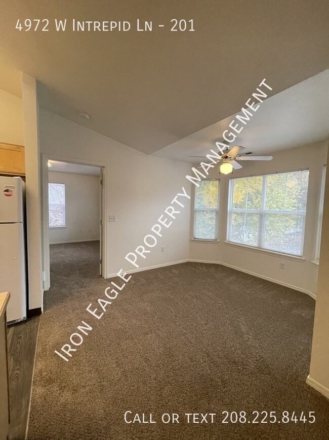 4972 W Intrepid Ln in Boise, ID - Building Photo - Building Photo