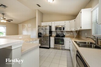 135 SW 31st Terrace in Cape Coral, FL - Building Photo - Building Photo