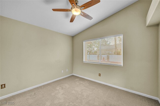 9300 Mt Cash Ave in Las Vegas, NV - Foto de edificio - Building Photo