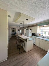 8715 SE Alabama Pl in Hobe Sound, FL - Foto de edificio - Building Photo