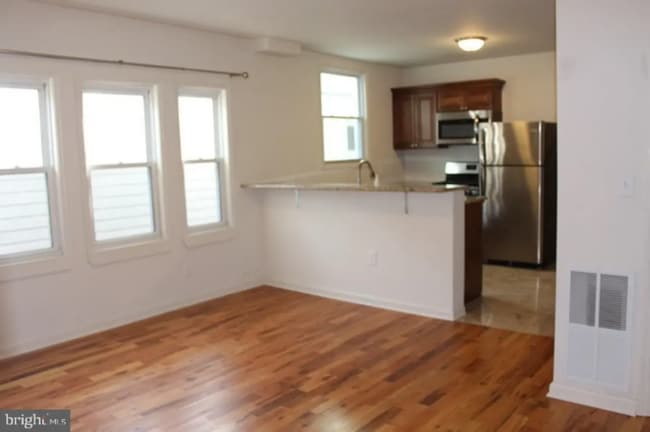 56 N Broadway in Pitman, NJ - Building Photo - Building Photo