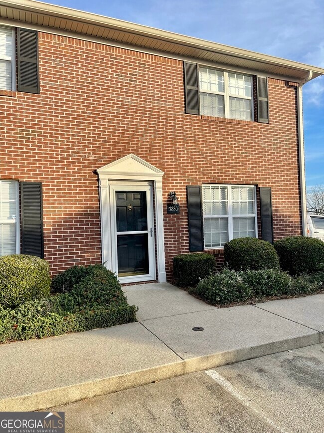 property at 2880 Florence Dr