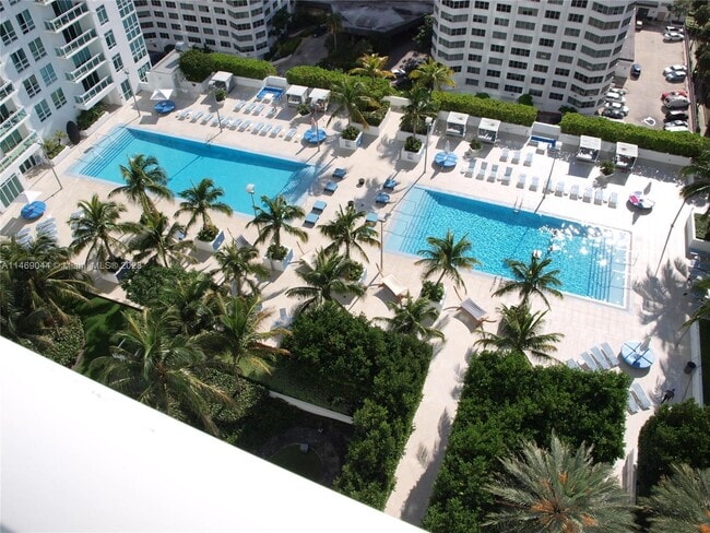 property at 951 Brickell Ave
