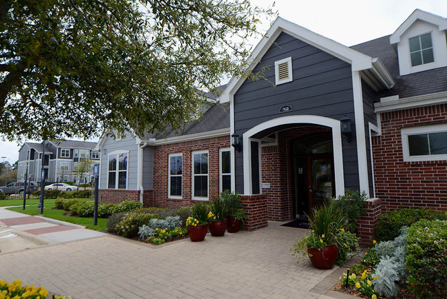 The Abbey At Grant Road in Houston, TX - Building Photo - Building Photo