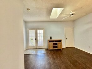 1828 Whispering Oaks Ln in Fort Walton Beach, FL - Building Photo - Building Photo
