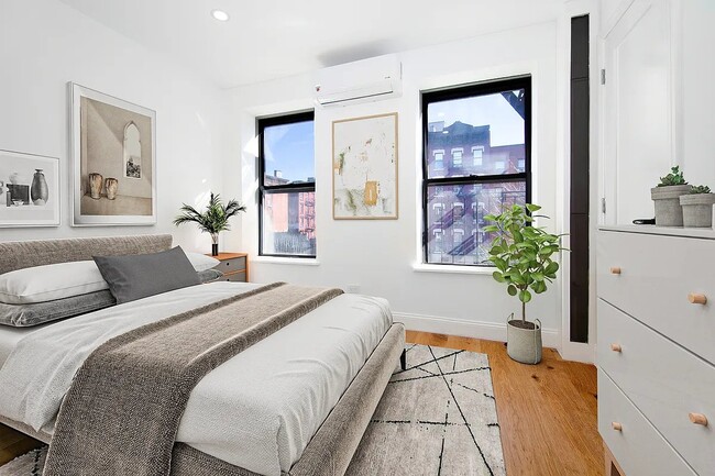 109 First Avenue, Unit 3R in New York, NY - Building Photo - Building Photo