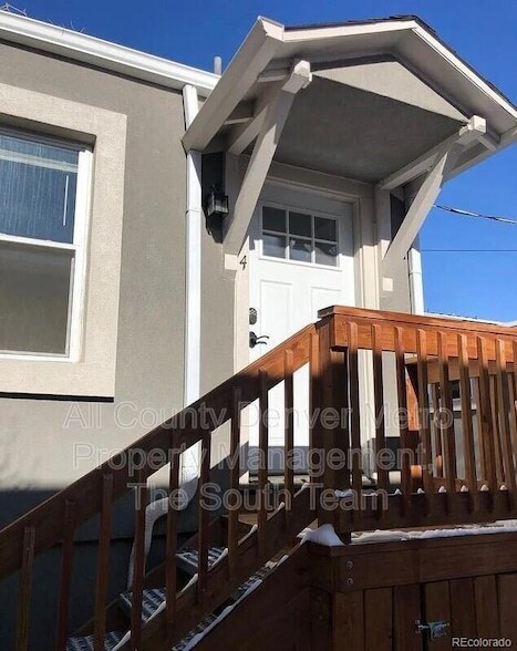 property at 3700 S Lincoln St