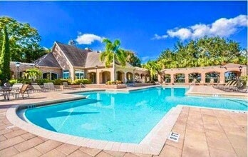 10200 Gandy Blvd N, Unit 1028 in St. Petersburg, FL - Building Photo - Building Photo