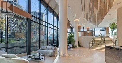 60 Central Park Roadway in Toronto, ON - Building Photo - Building Photo