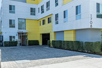 Aster Apartments in Los Angeles, CA - Building Photo - Building Photo