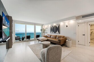 3140 S Ocean Dr, Unit 2406 in Hallandale Beach, FL - Foto de edificio - Building Photo