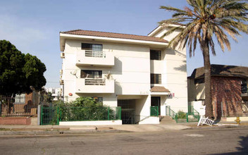 843 S Ardmore Ave in Los Angeles, CA - Building Photo - Building Photo