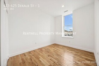 423 DeKalb St-Unit -1 in Norristown, PA - Building Photo - Building Photo
