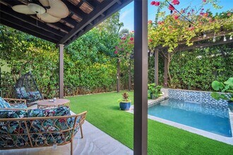 627 Alcazar Ave in Coral Gables, FL - Building Photo - Building Photo