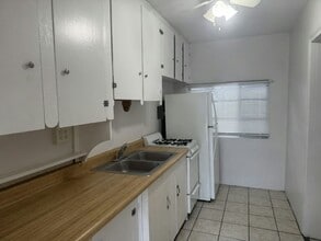 19 W Main St in Mount Dora, FL - Building Photo - Building Photo