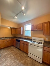 820 Bay Ridge Ave in Pittsburgh, PA - Building Photo - Building Photo