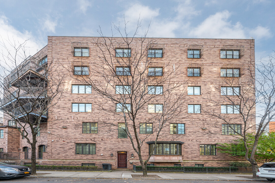 420 Marcy Ave in Brooklyn, NY - Building Photo