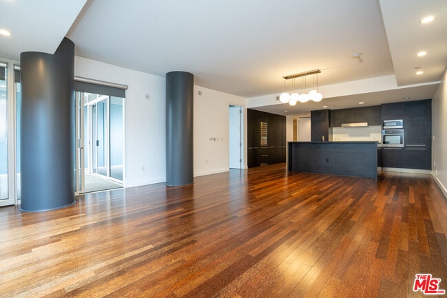 property at 6250 Hollywood Blvd