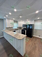 993 Walnut Cir SW in Marietta, GA - Building Photo - Building Photo