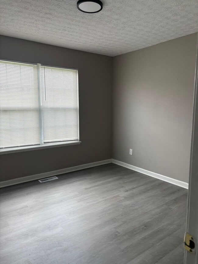 property at 109 Quail Ridge Cir