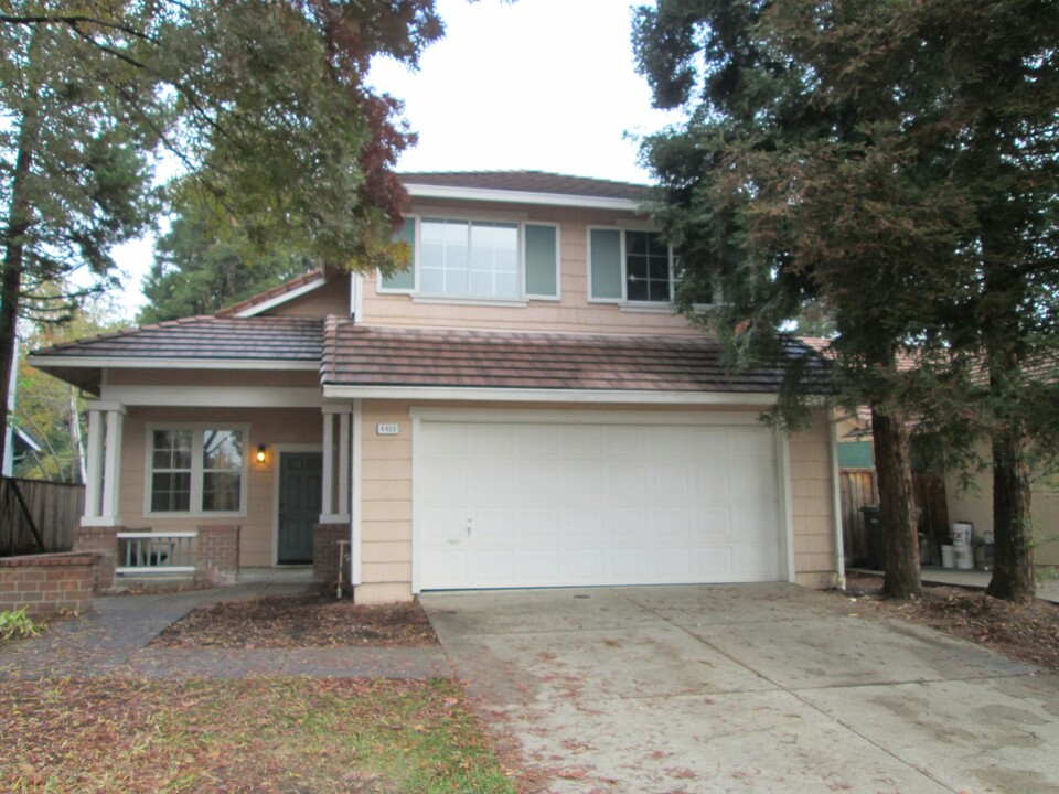 4409 Whitehoof Way in Antioch, CA - Building Photo