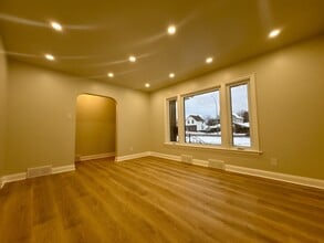 2126 Arthur St E in Thunder Bay, ON - Building Photo - Building Photo