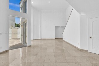 20645 NE 25th Pl in Miami, FL - Building Photo - Building Photo