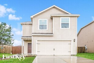 5931 Golden Cove Rd, Unit 120 in Baytown, TX - Building Photo