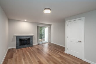Mount Si in North Bend, WA - Foto de edificio - Interior Photo