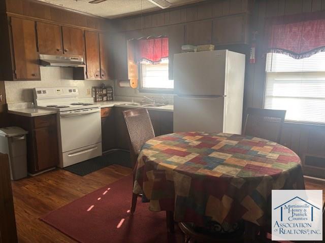 377 Cordover Dr in Martinsville, VA - Building Photo - Building Photo