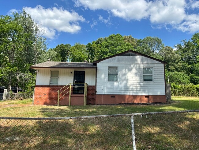 property at 4496 Range Line Rd