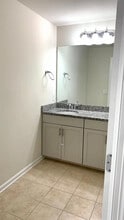 7 Locust Ln in Hopkinton, MA - Building Photo - Building Photo