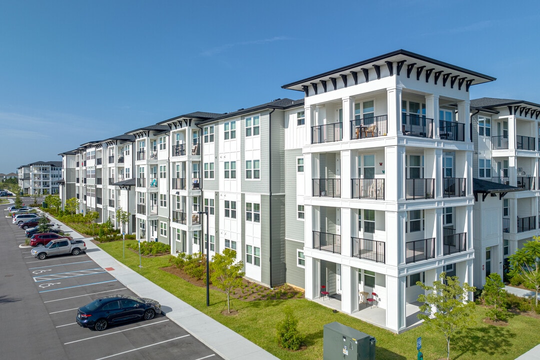 Harper Grove in Davenport, FL - Foto de edificio