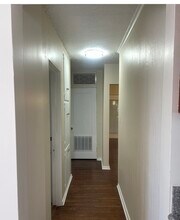 1612 S Sierra Bonita Ave, Unit 1612 in Los Angeles, CA - Building Photo - Building Photo