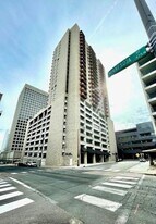 66 9th St E in St. Paul, MN - Building Photo