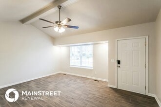 10103 Lancewood Rd in Louisville, KY - Building Photo - Building Photo