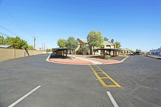 Thunderbird in North Las Vegas, NV - Building Photo - Building Photo