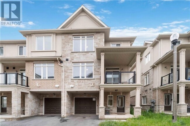 property at 40 Zinfandel Dr