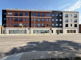 Le Quartier in Winnipeg, MB - Building Photo