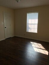 301 Atlantic Ave in Oak Grove, KY - Building Photo - Building Photo