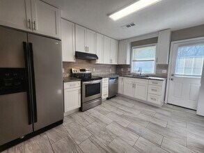 24 Paige St in Cartersville, GA - Building Photo - Building Photo